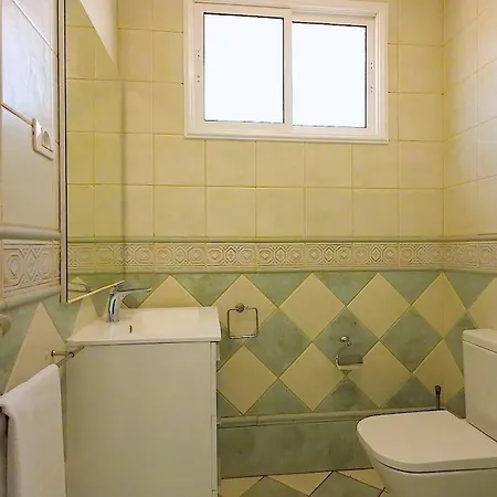 Detached Villa, Private Pool Only 10 Minutes Cristianos *