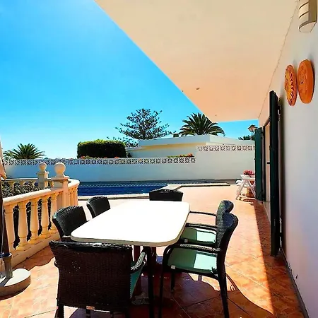 Detached Villa, Private Pool Only 10 Minutes Cristianos فيلة *