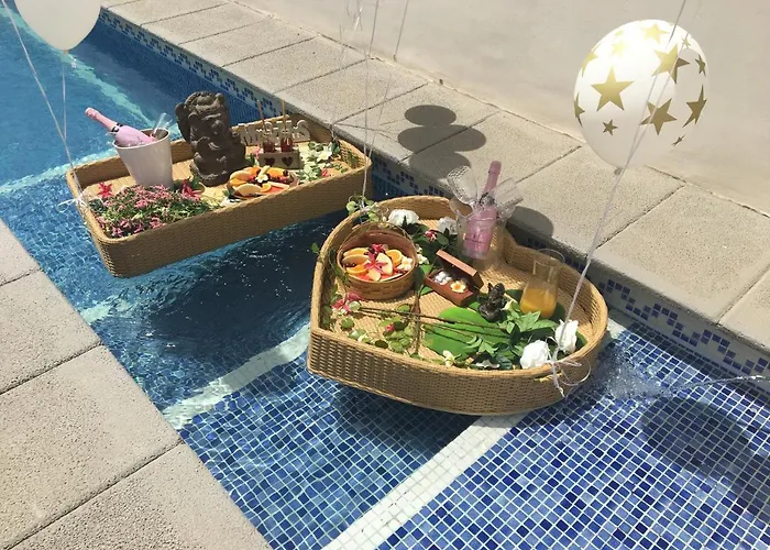 Detached Villa, Private Pool Only 10 Minutes Cristianos Villa