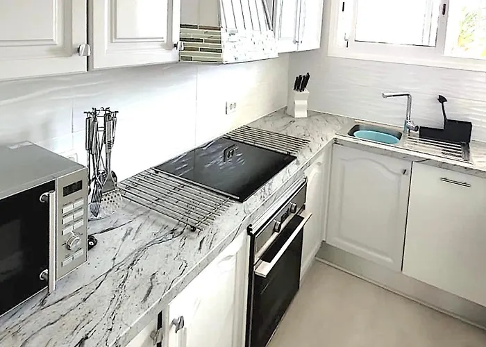 Villa Detached Villa, Private Pool Only 10 Minutes Cristianos