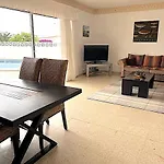 ヴィラ Detached Villa, Private Pool Only 10 Minutes Cristianos